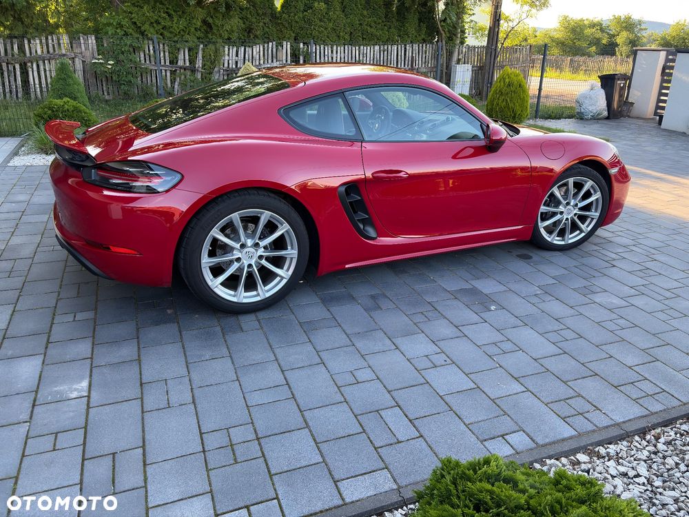 Porsche 718 Cayman - 10