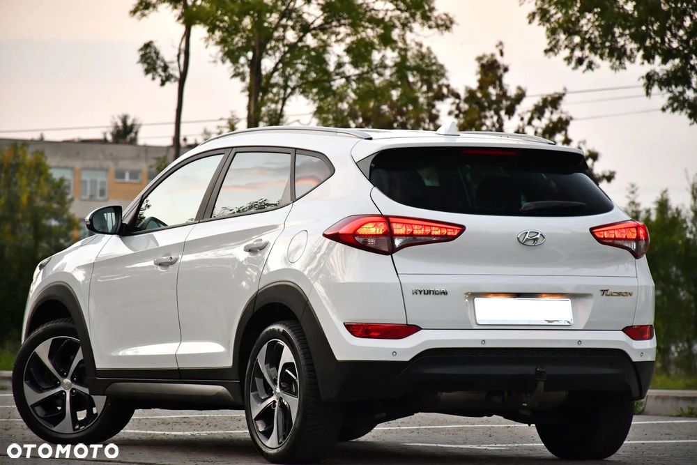 Hyundai Tucson 1.6 GDI BlueDrive GO 2WD - 16