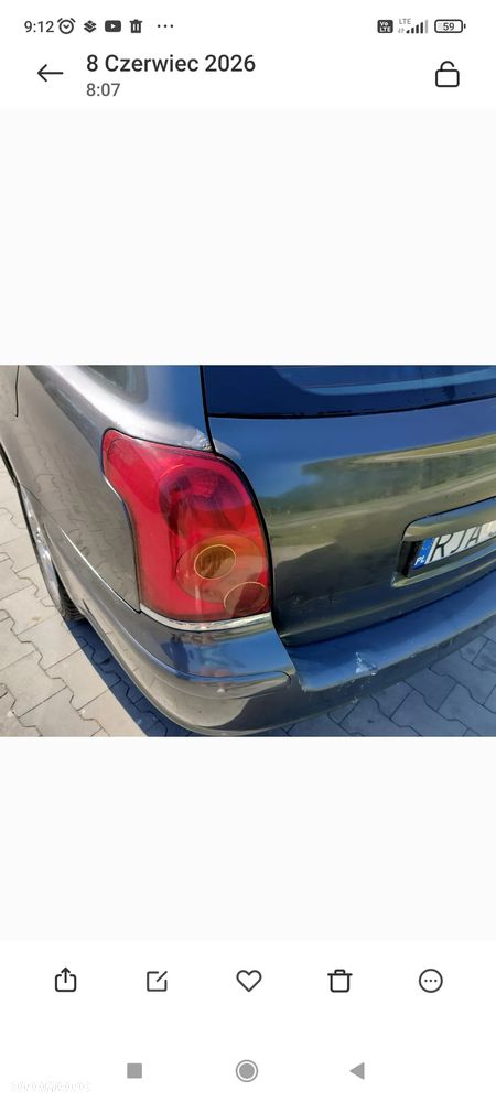Toyota Avensis 2.2 D-4D Sol - 12