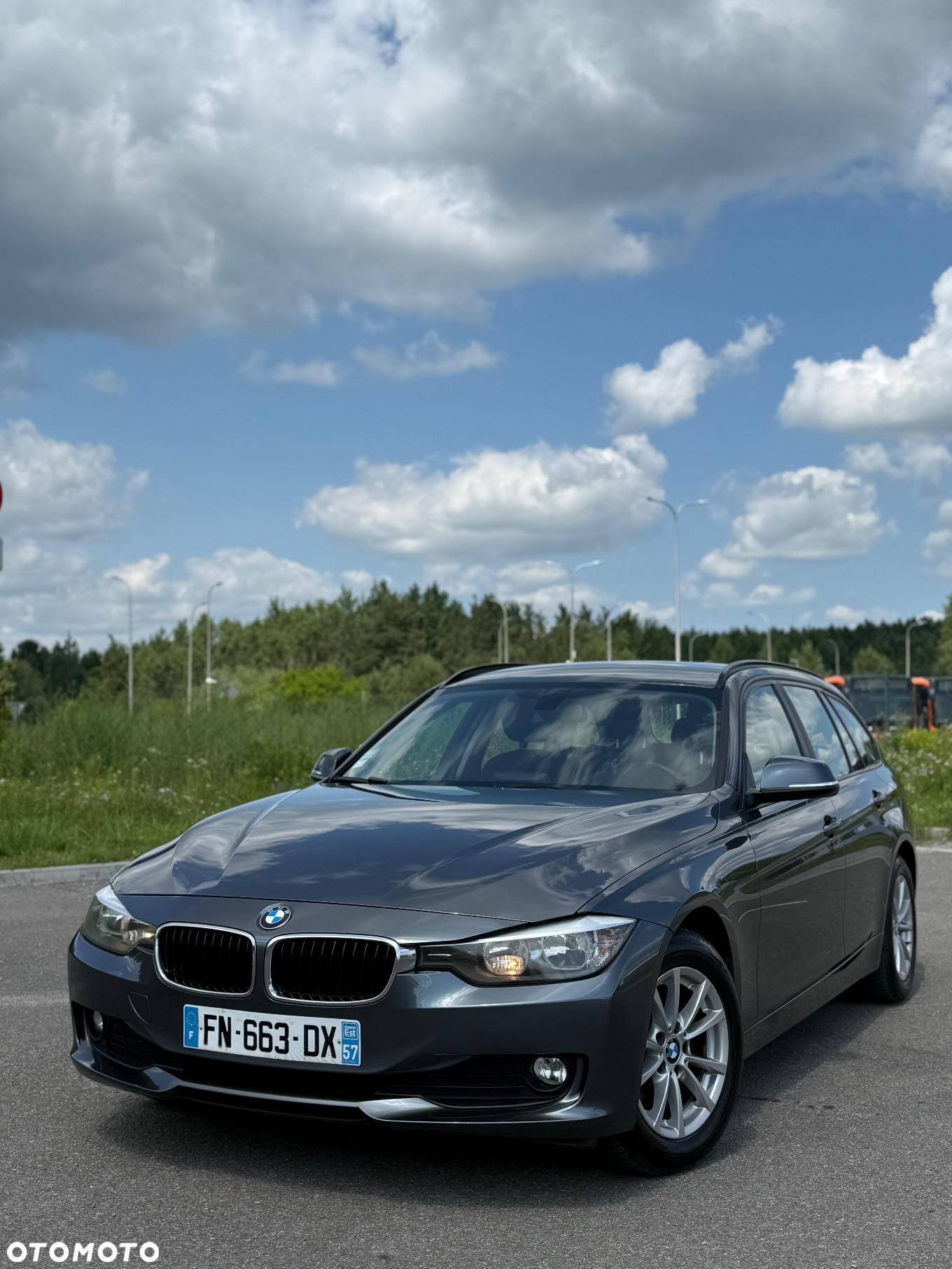 BMW Seria 3 318d Touring - 2