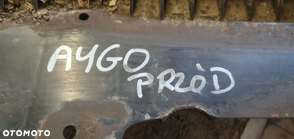 Osłona płyta pod zderzak przód Toyota Aygo 52618-0H010 - 8