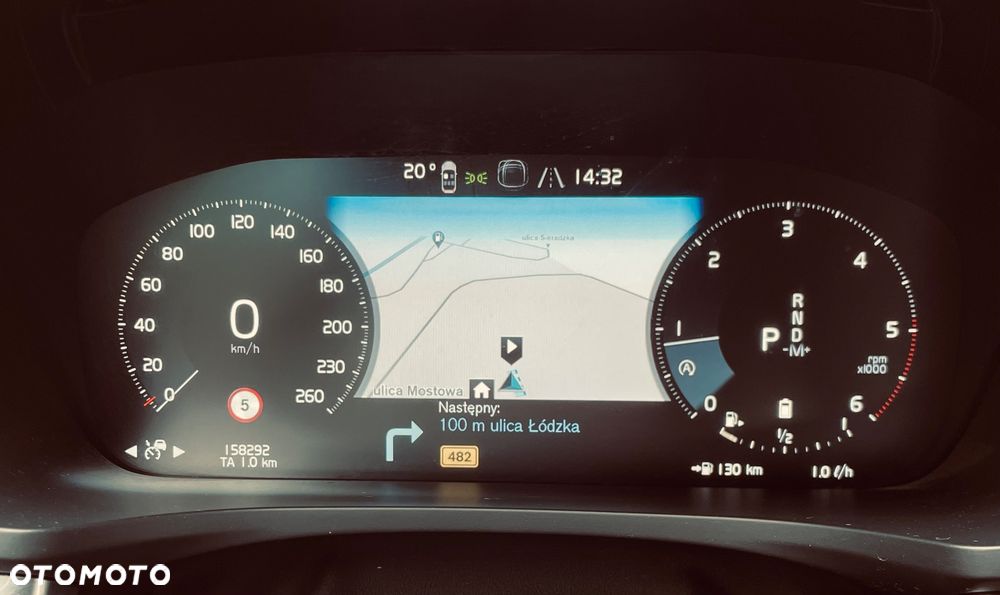 Volvo V60 Cross Country - 11