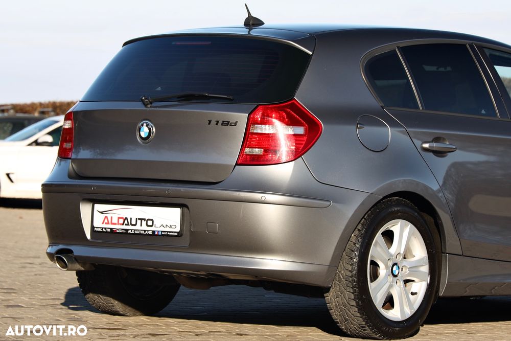 BMW Seria 1 118d - 29