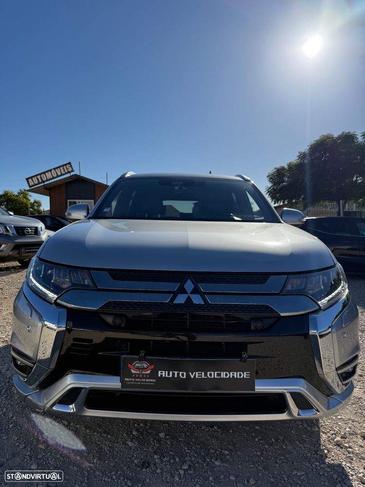 Mitsubishi Outlander 2.4 Instyle - 3