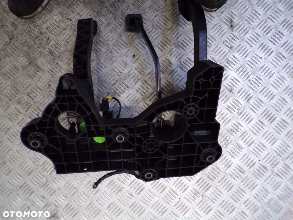 KOMPLET PEDAŁÓW OPEL KARL 1.0 2016 ROK - 4