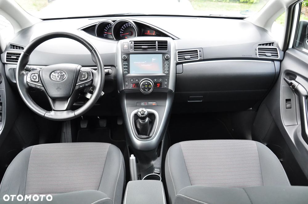 Toyota Verso 1.8 7-Sitzer Skyview Edition - 18