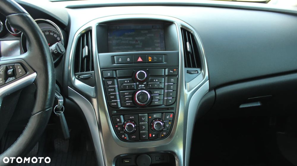 Opel Astra 1.4 Turbo Cosmo - 12