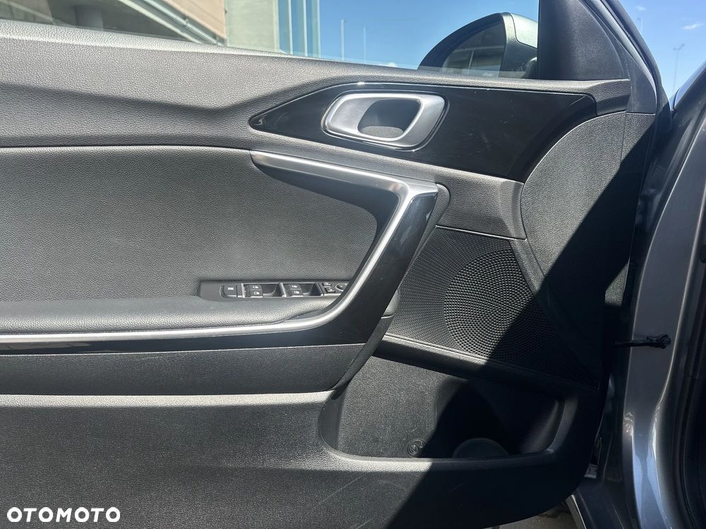 Kia Ceed 1.5 T-GDI Tribute - 10