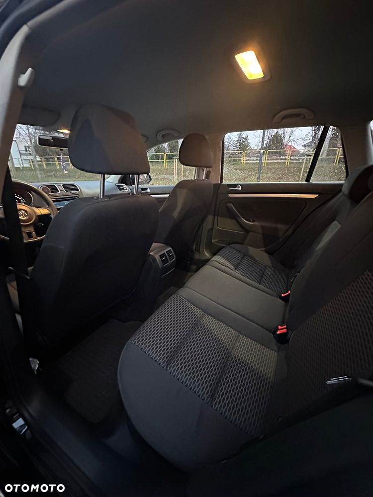 Volkswagen Golf 1.6 TDI DPF Comfortline - 9