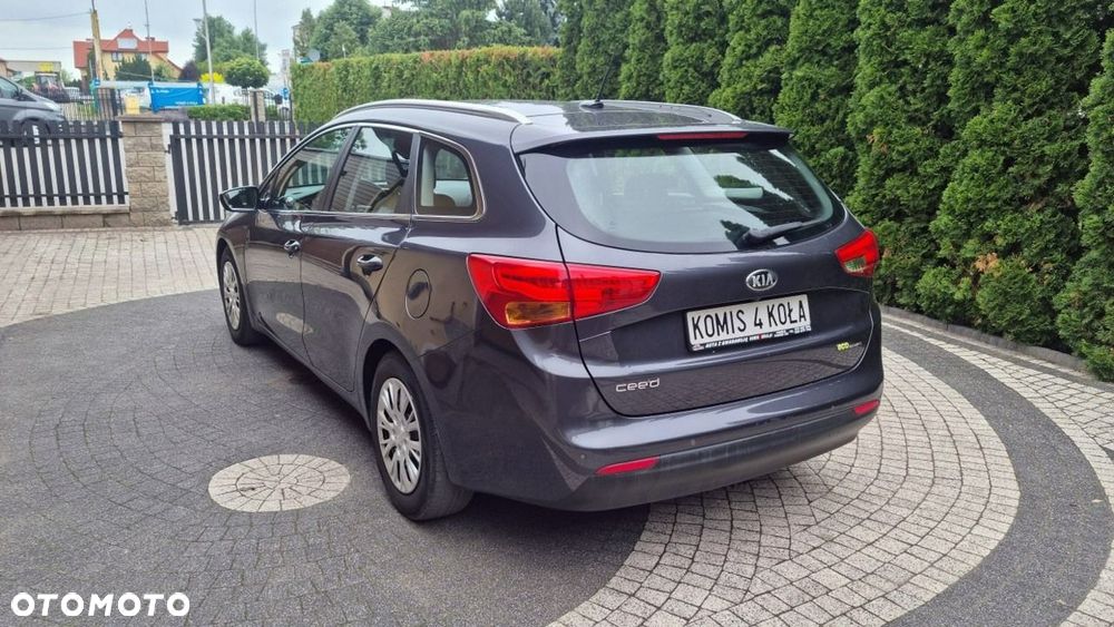 Kia Ceed - 5