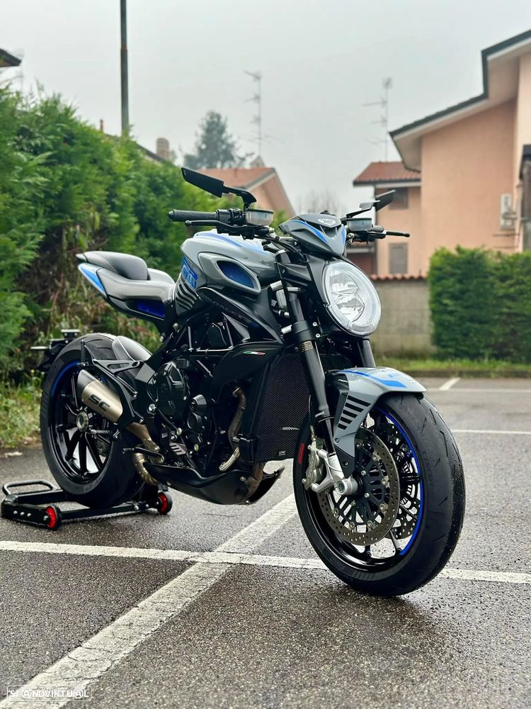 MV Agusta Brutale 800 RR Pirelli Edition - 2