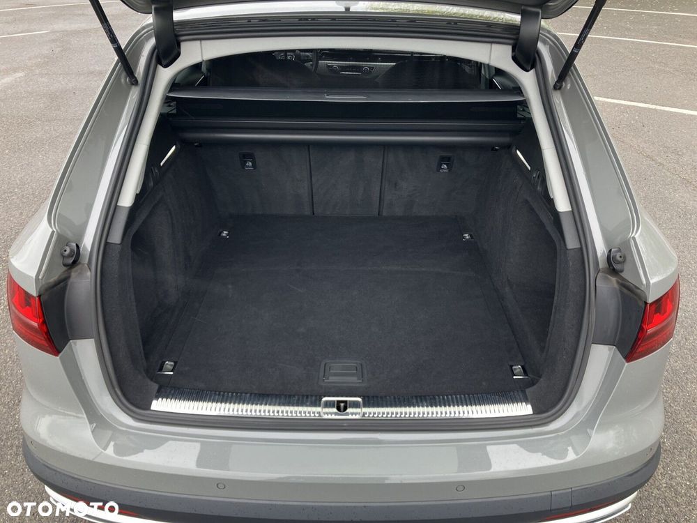 Audi A4 Allroad - 22