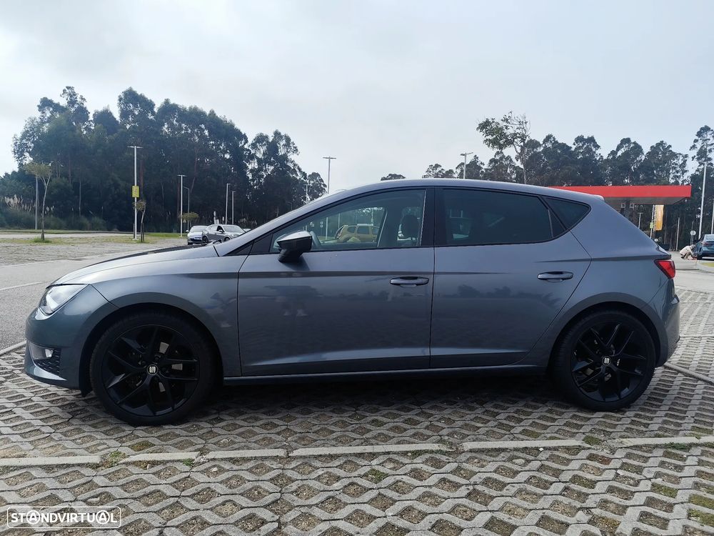 Seat Leon 2012 photo 3