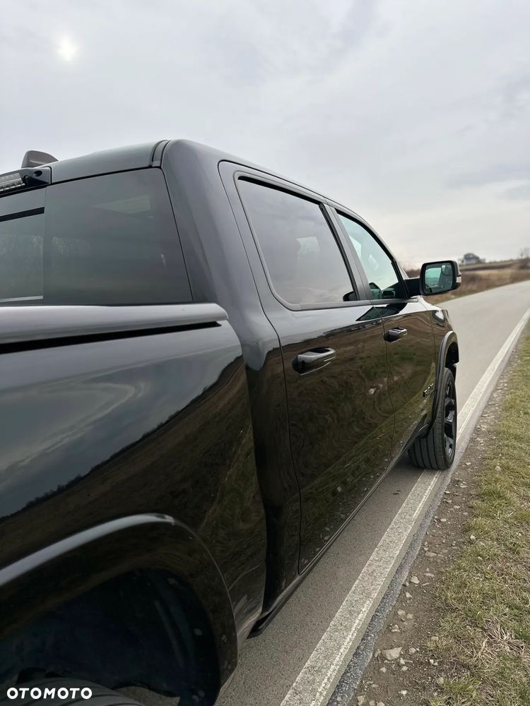 RAM 1500 5.7 Crew Cab Limited - 5
