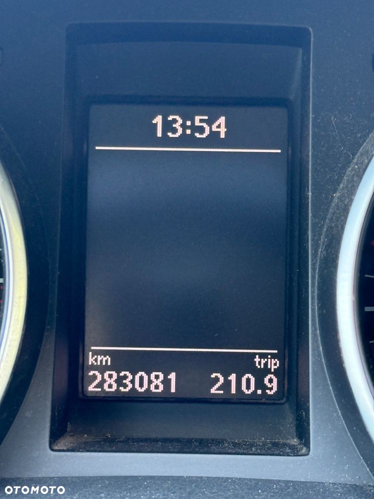 Volkswagen Golf 2.0 TDI Highline - 8
