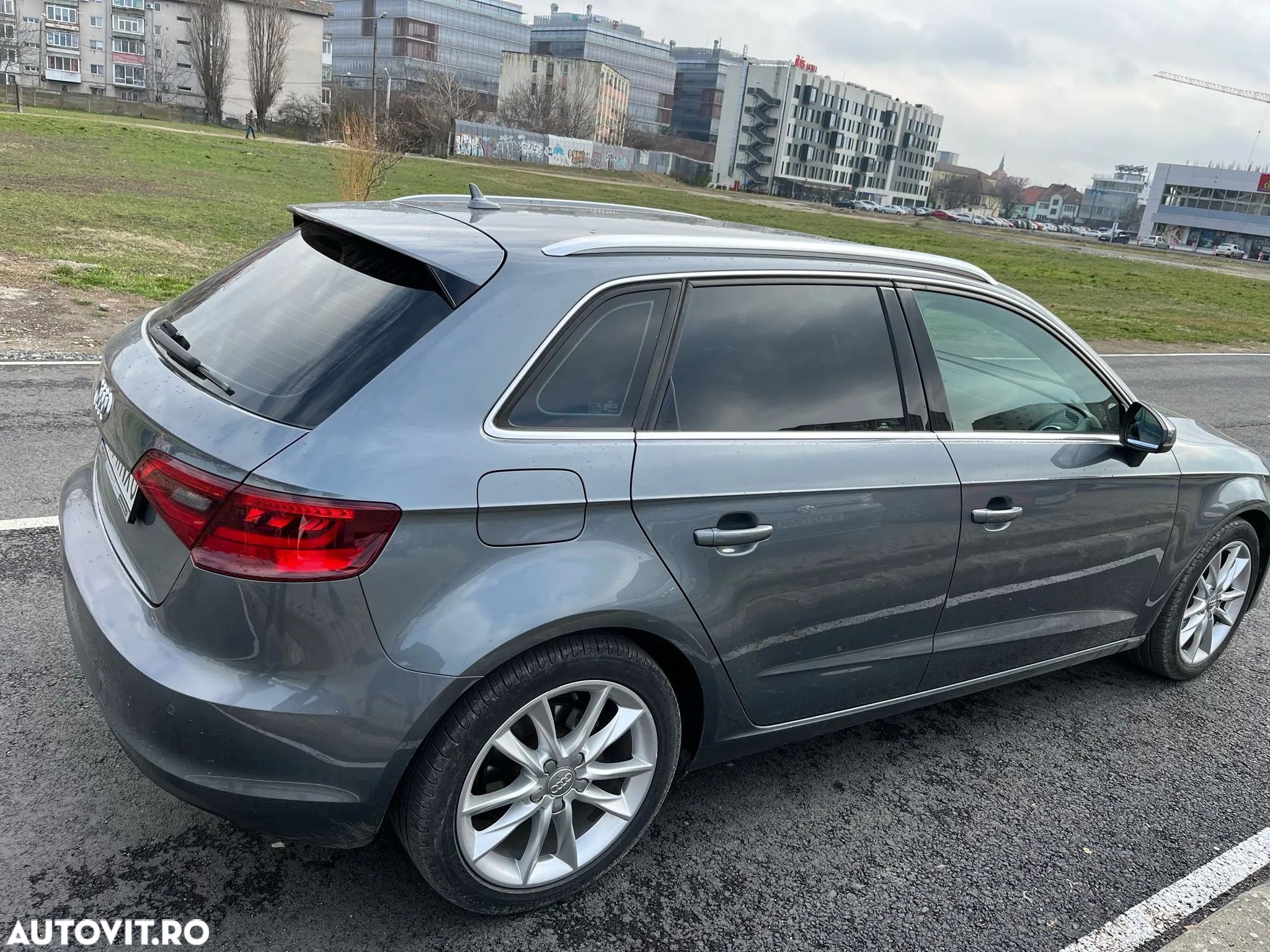 Audi A3 Sportback 2.0 TDI quattro Stronic Attraction - 1
