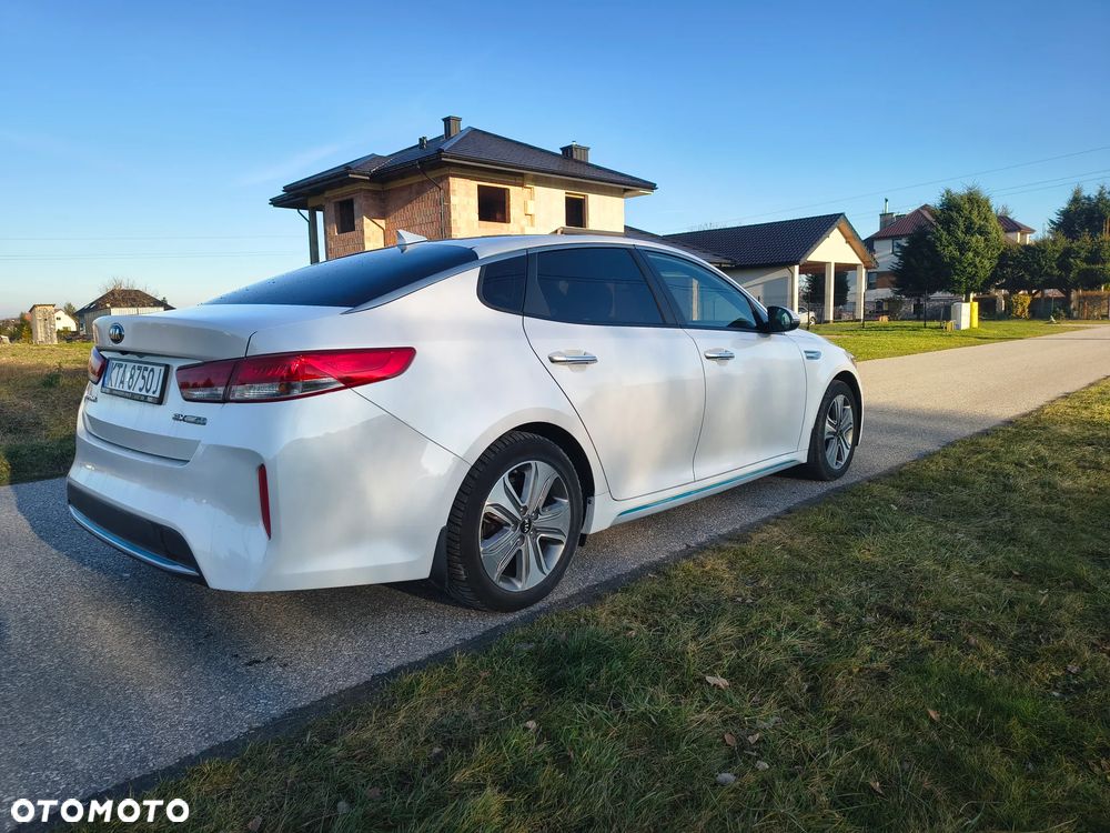 Kia Optima Plug-in Hybrid - 5