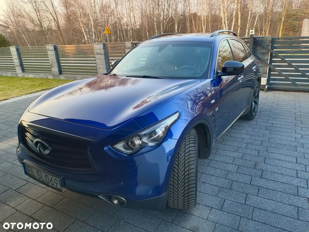 Infiniti QX70 - 4