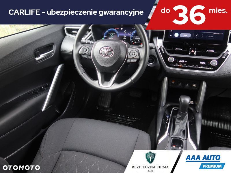 Toyota Corolla Cross - 9