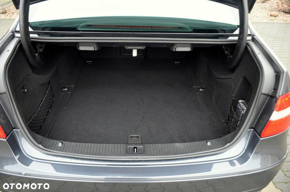 Mercedes-Benz Klasa E - 38