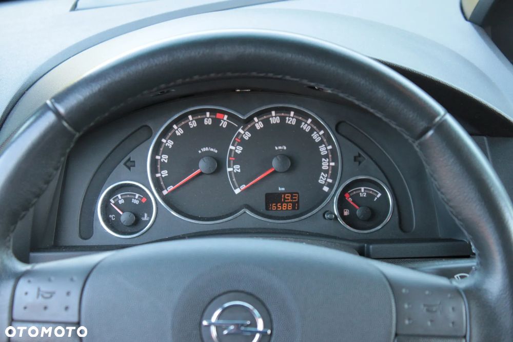 Opel Meriva - 24