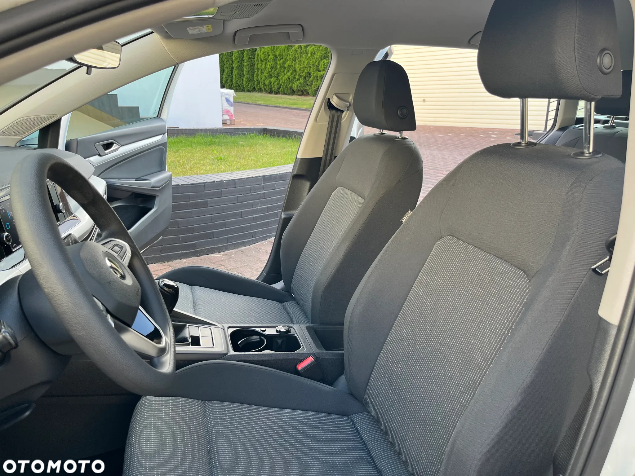 Volkswagen Golf VIII 1.0 TSI Life - 17