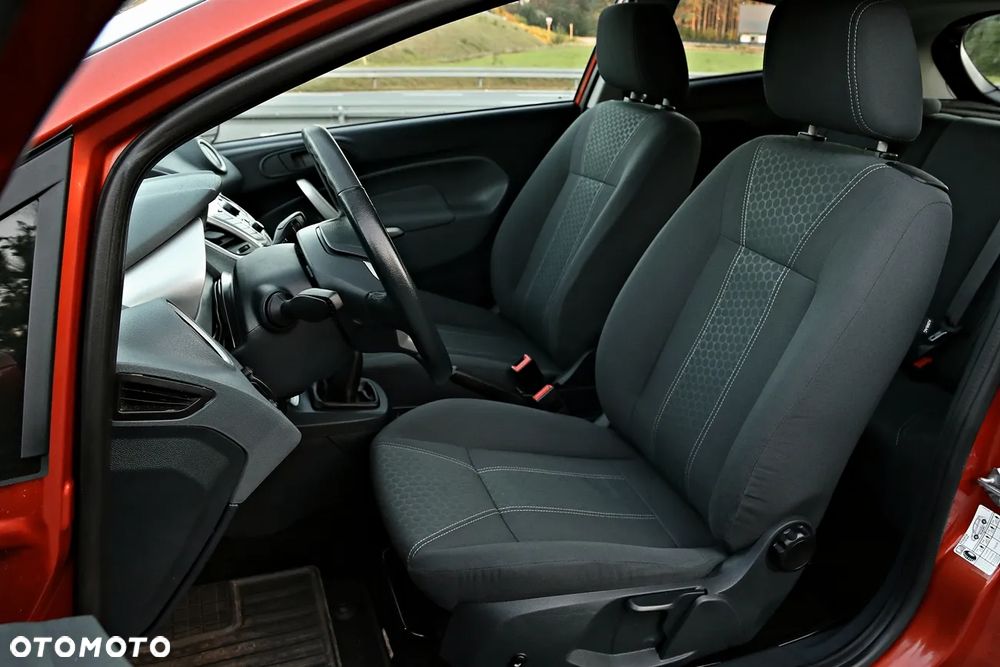 Ford Fiesta 1.4 Champ - 29