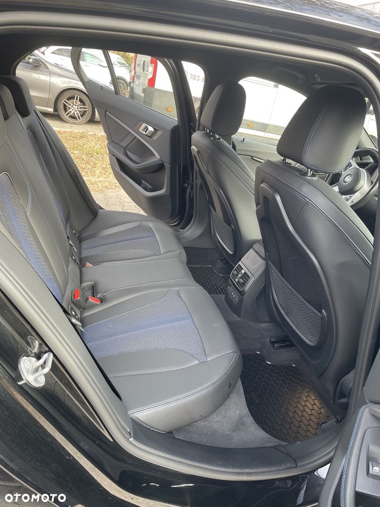 BMW Seria 1 118i M Sport Shadow - 24