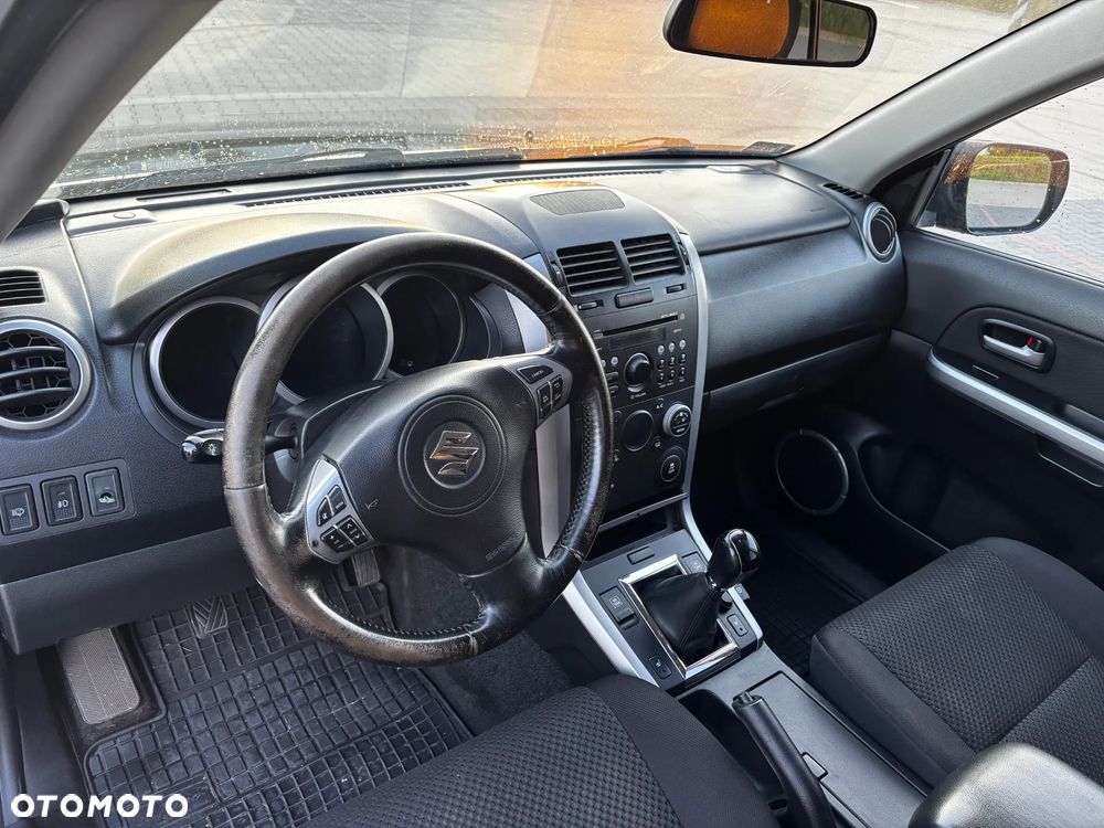 Suzuki Grand Vitara 2.4 Premium EU5 - 17