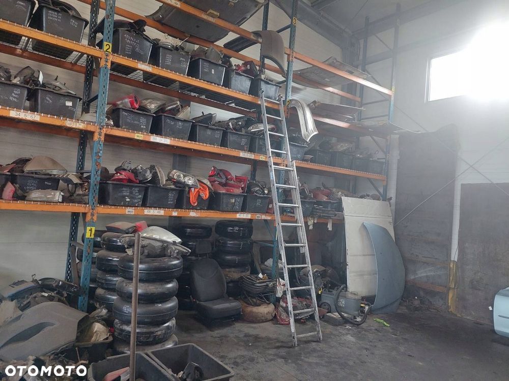 KOMPLETNY TYŁ KLAPA BAGAŻNIKA ZDERZAK TYŁ LAMPY OPEL CORSA C Z157 - 13