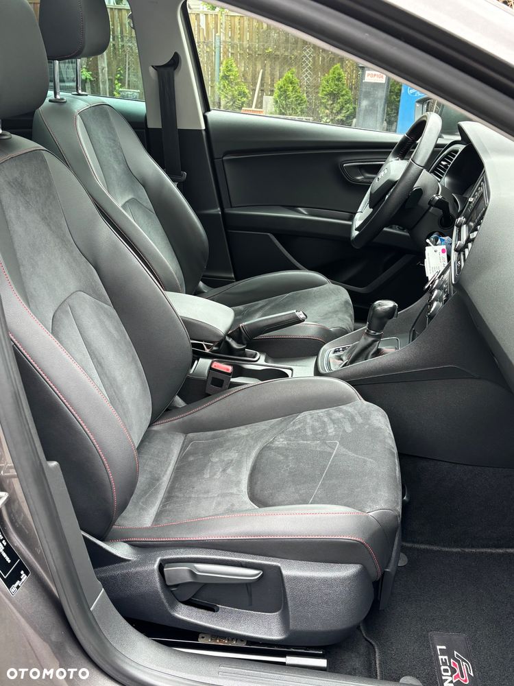 Seat Leon 2.0 TDI DPF Start&Stop DSG FR - 34