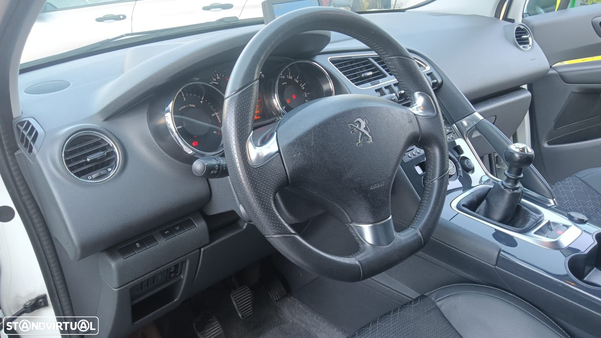 Peugeot 3008 1.6 HDi Allure - 4