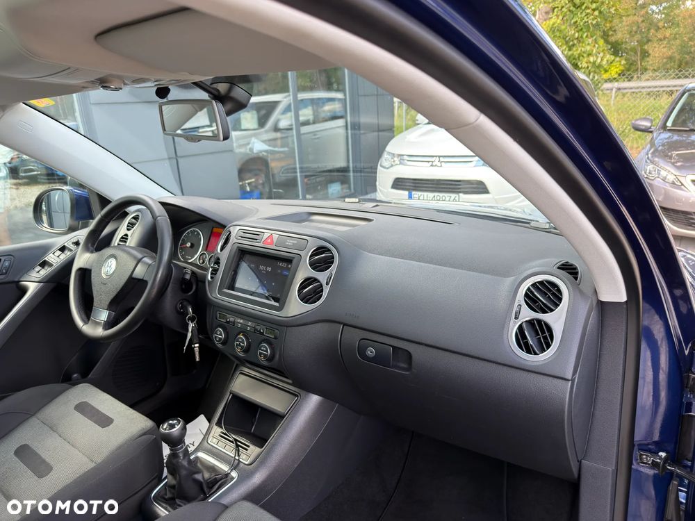 Volkswagen Tiguan 1.4 TSI BlueMotion Technology Exclusive - 29