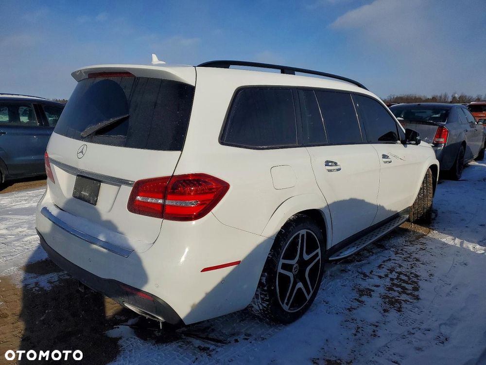 Mercedes-Benz GLS 500 4-Matic - 4