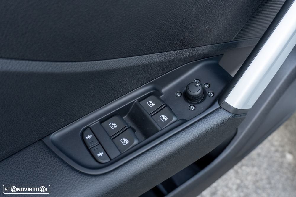 Audi Q2 30 TFSI Design S tronic - 14