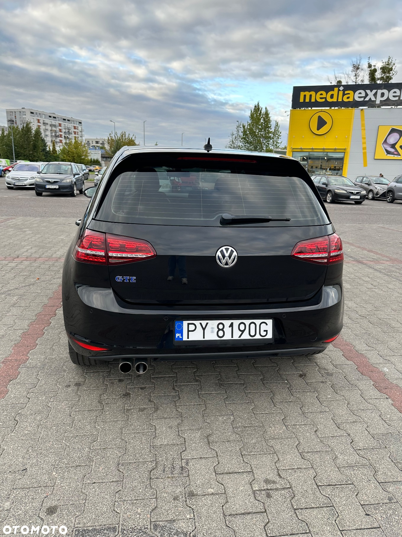 Volkswagen Golf - 11