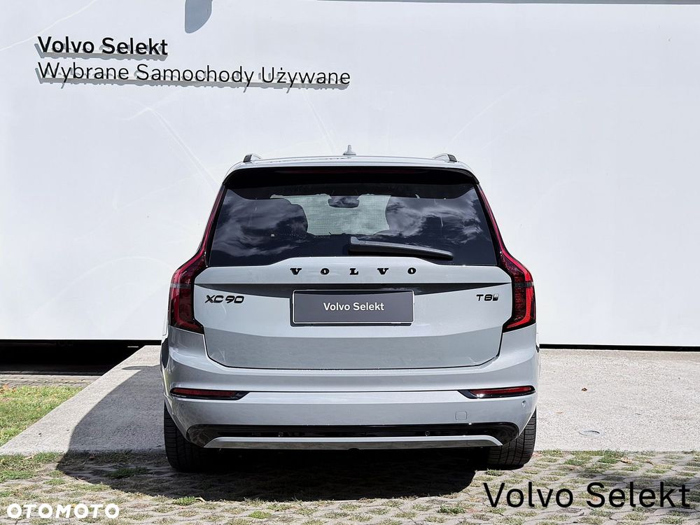 Volvo XC 90 - 8
