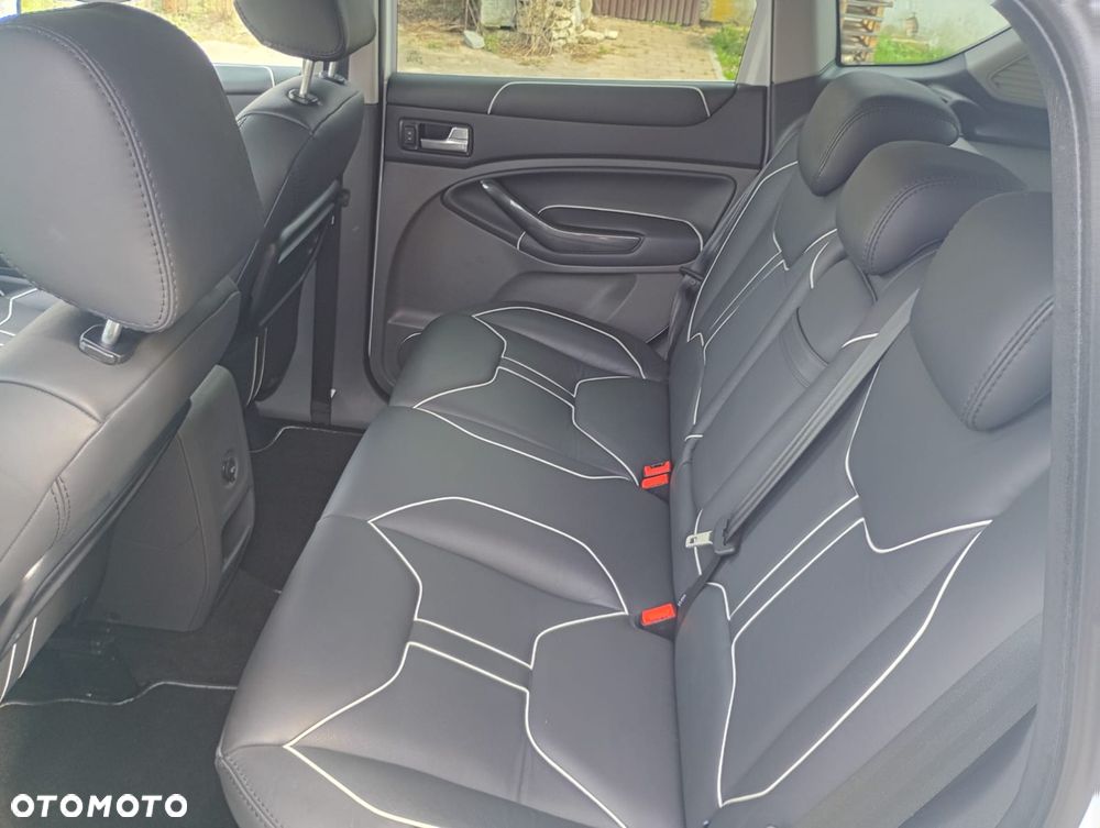 Ford Kuga 2.5 4x4 Individual - 29