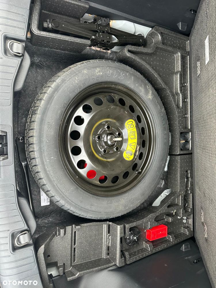 Ford Kuga 2.5 Duratec FHEV ST-LINE - 15