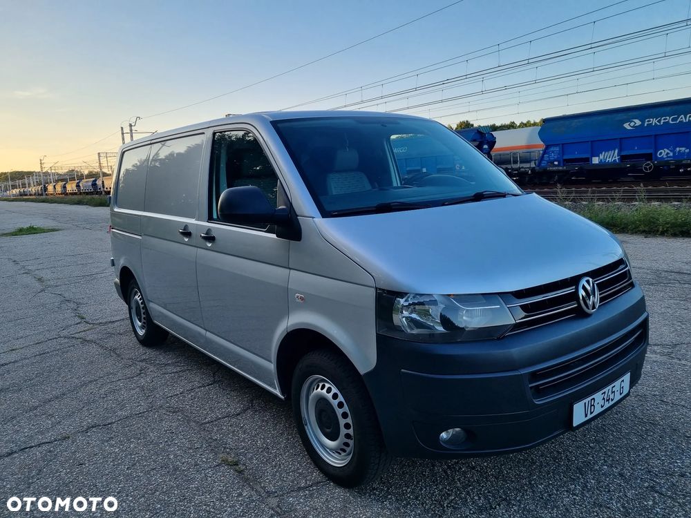 Volkswagen Transporter - 2