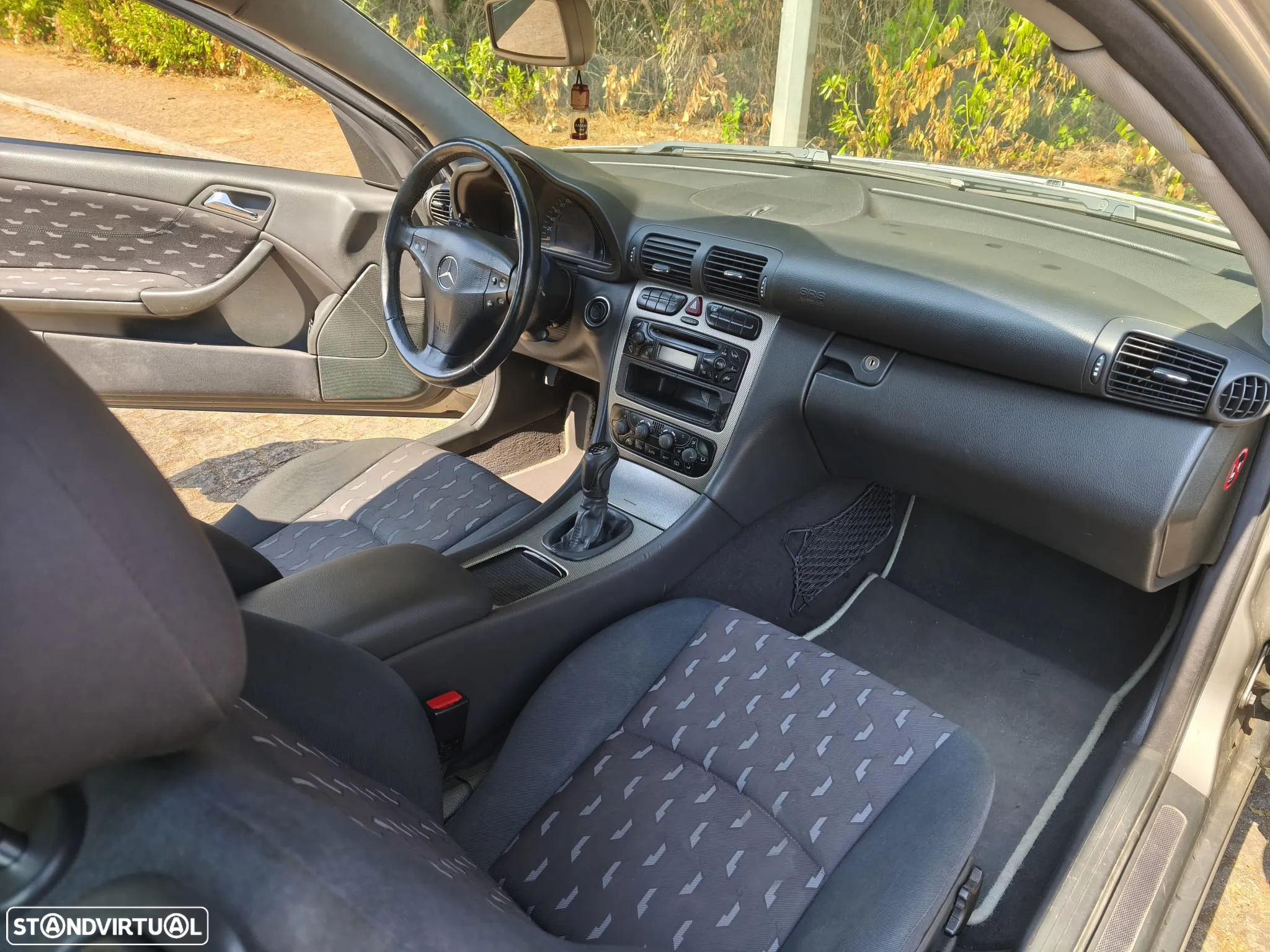 Mercedes-Benz C 220 CDi Sport Coupé Evolution AMG - 8