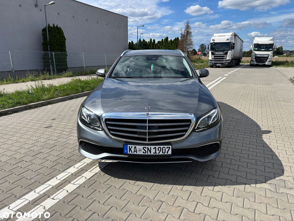 Mercedes-Benz Klasa E 220 d 9G-TRONIC Exclusive - 6