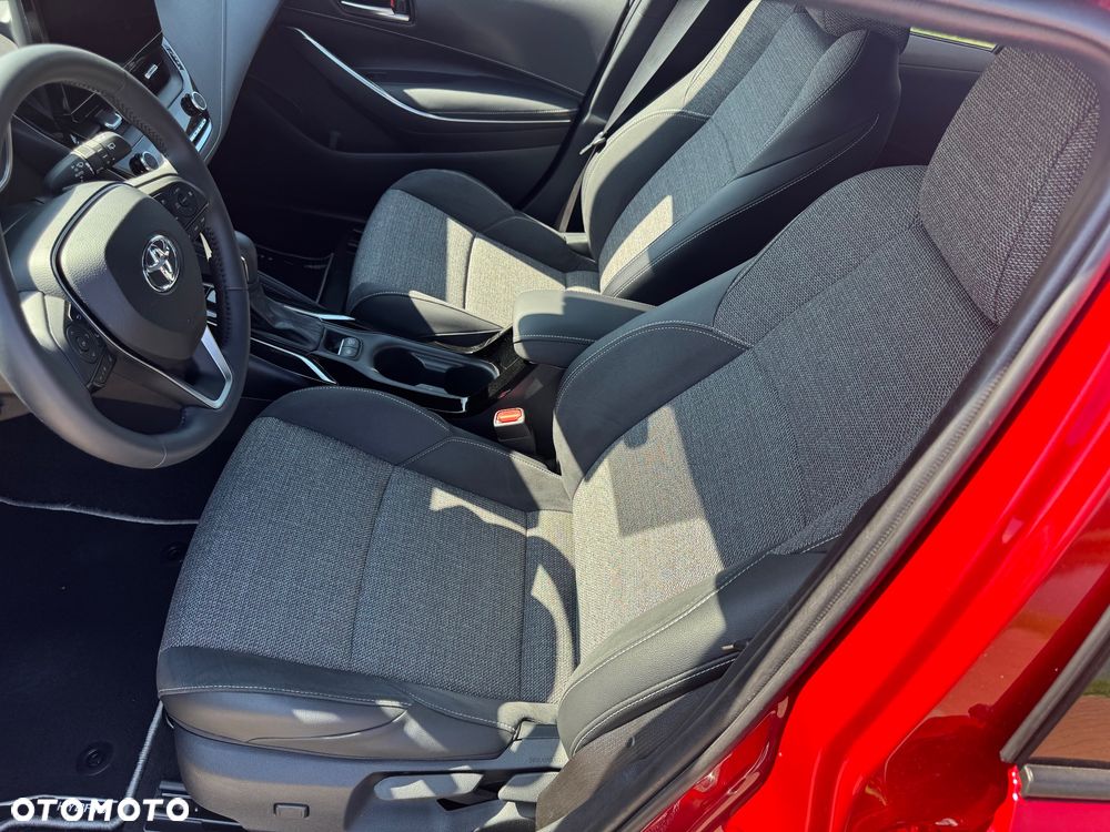 Toyota Corolla 2.0 Hybrid Executive - 14