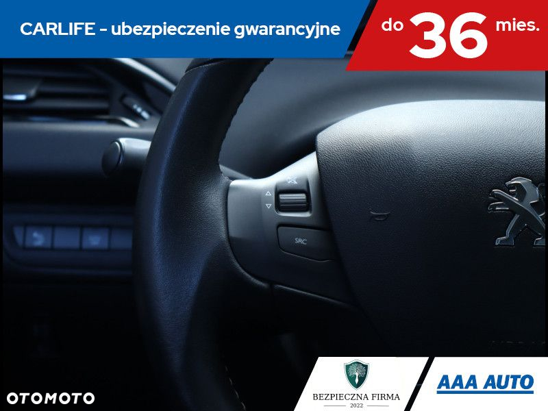 Peugeot 208 - 18