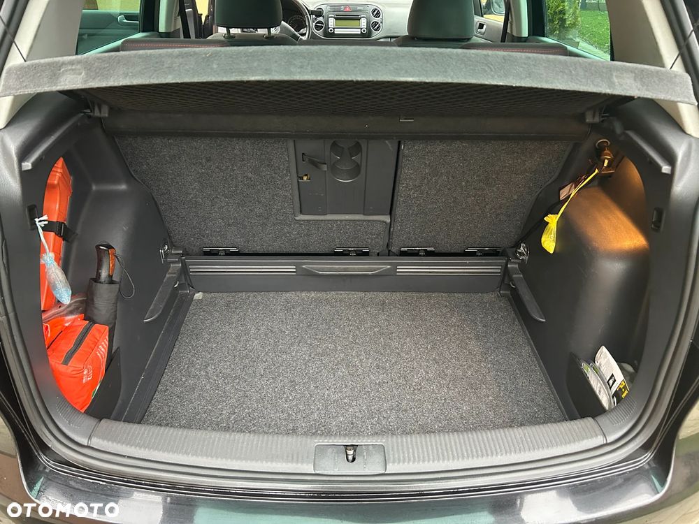 Volkswagen Golf 1.9 TDI Sportline - 4