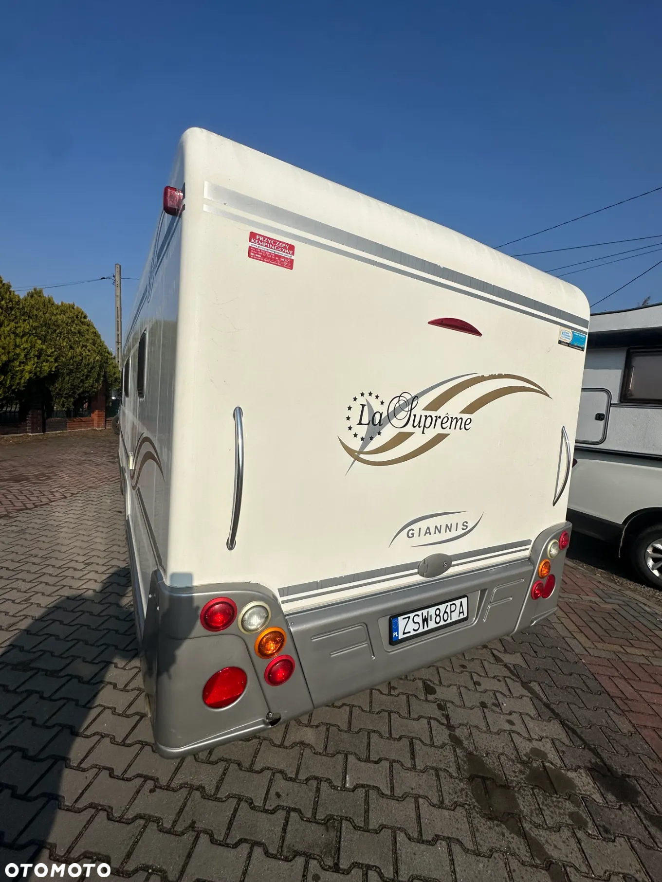 Adria GANNIS  La Supreme - 3