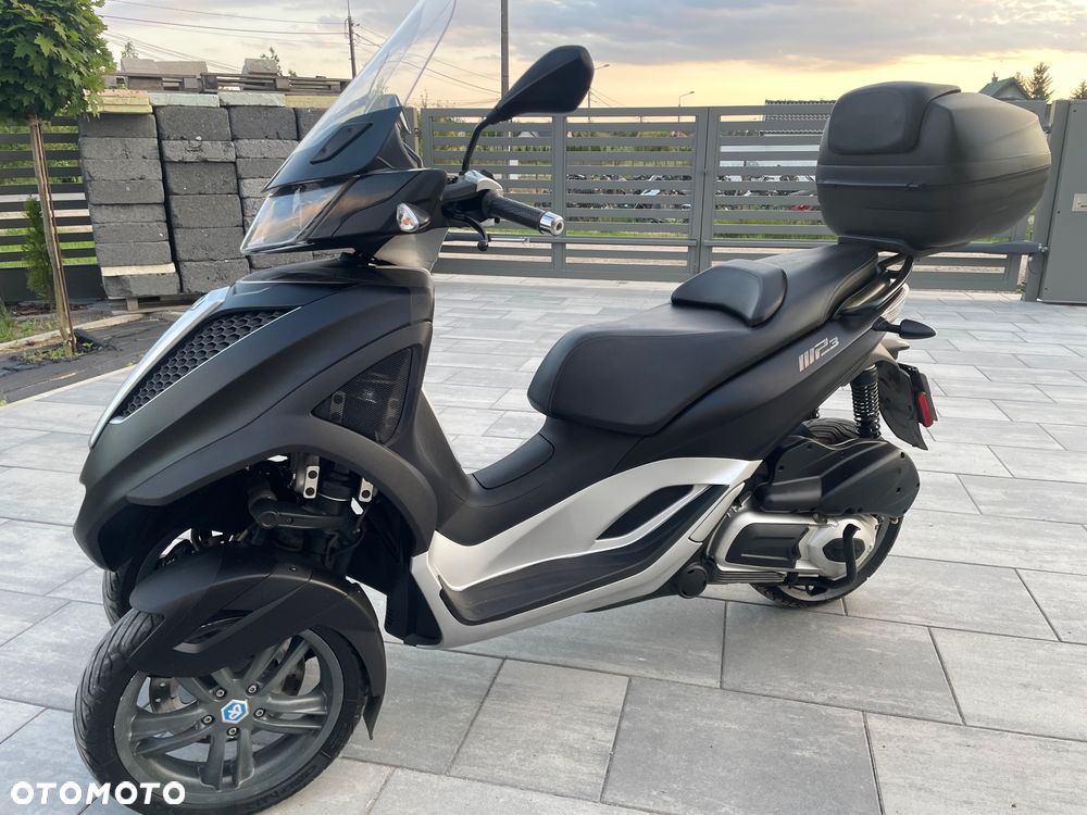 Piaggio MP-3 - 25
