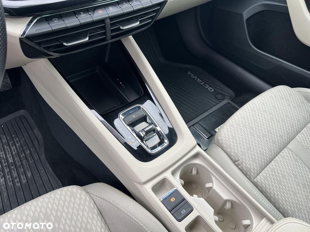 Skoda Octavia - 23