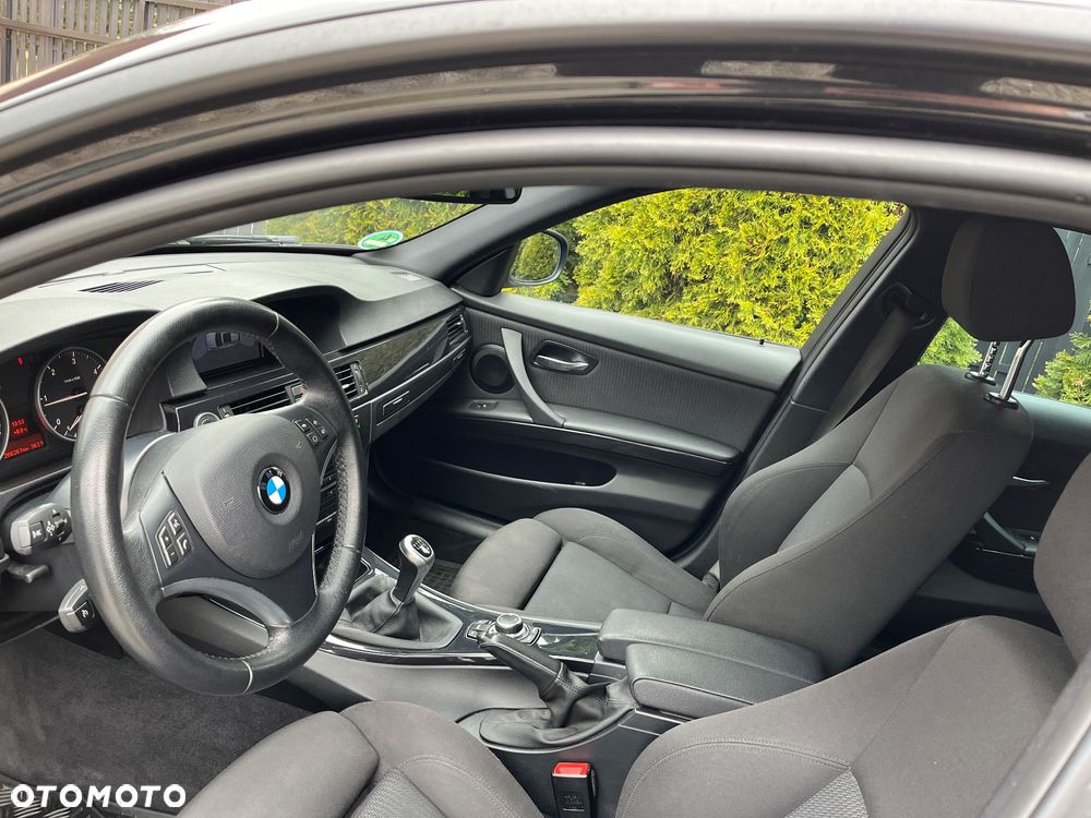 BMW Seria 3 - 17