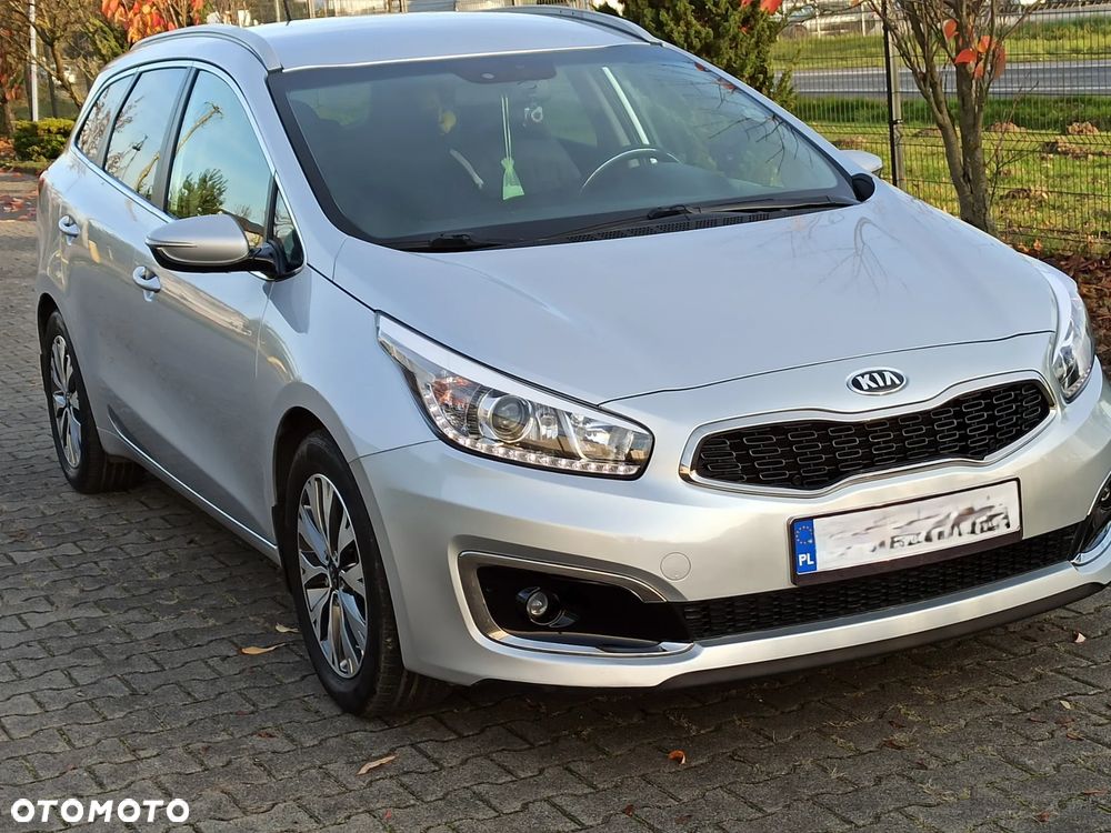 Kia Ceed 1.6 GDI L Business Line - 17